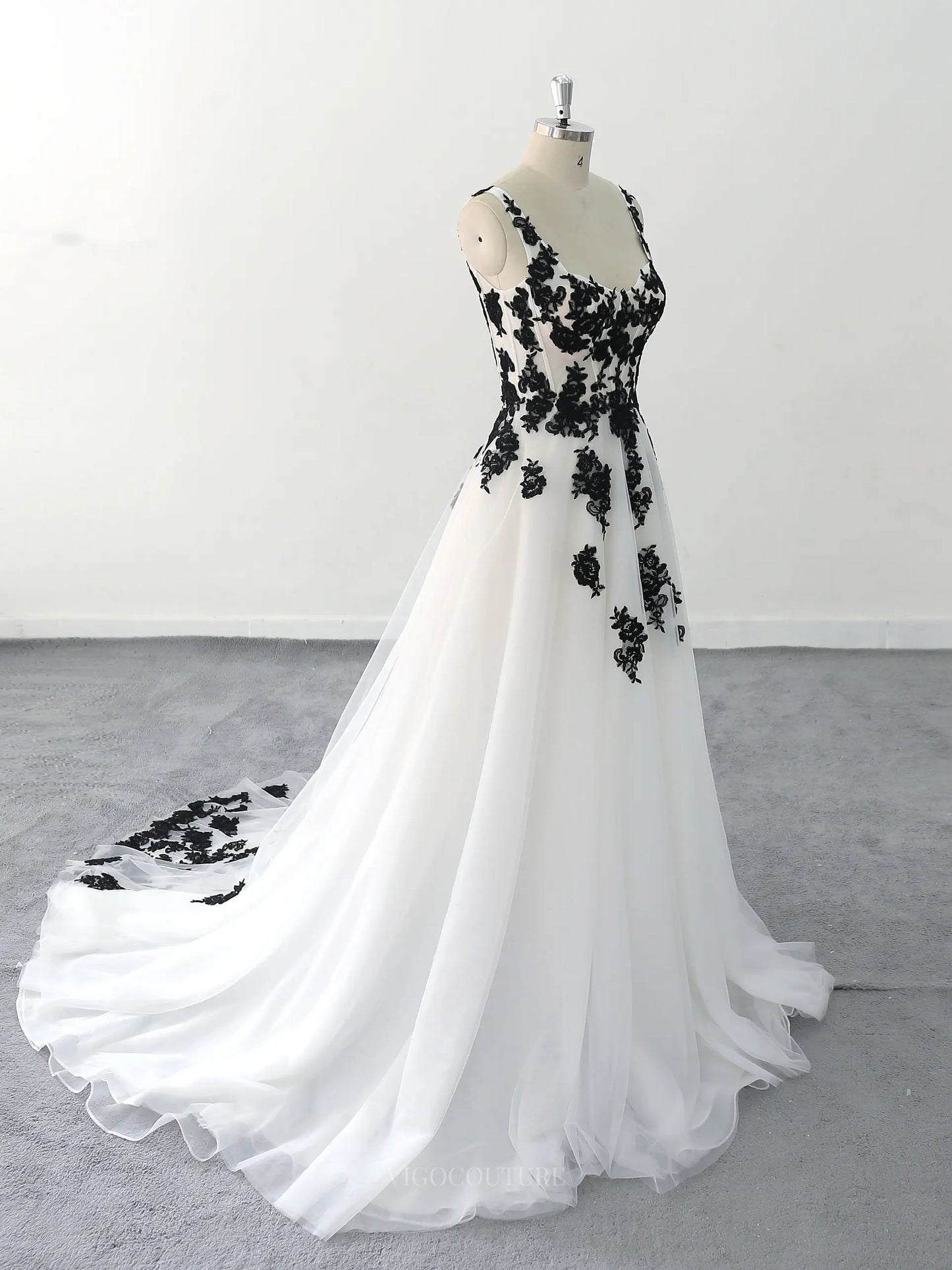 Wedding Dresses 2025 to impress Ivory Tulle Black Lace Wedding Dresses with Sweetheart Neckline & Court Train - MQ031-vigocouture-vigocouture