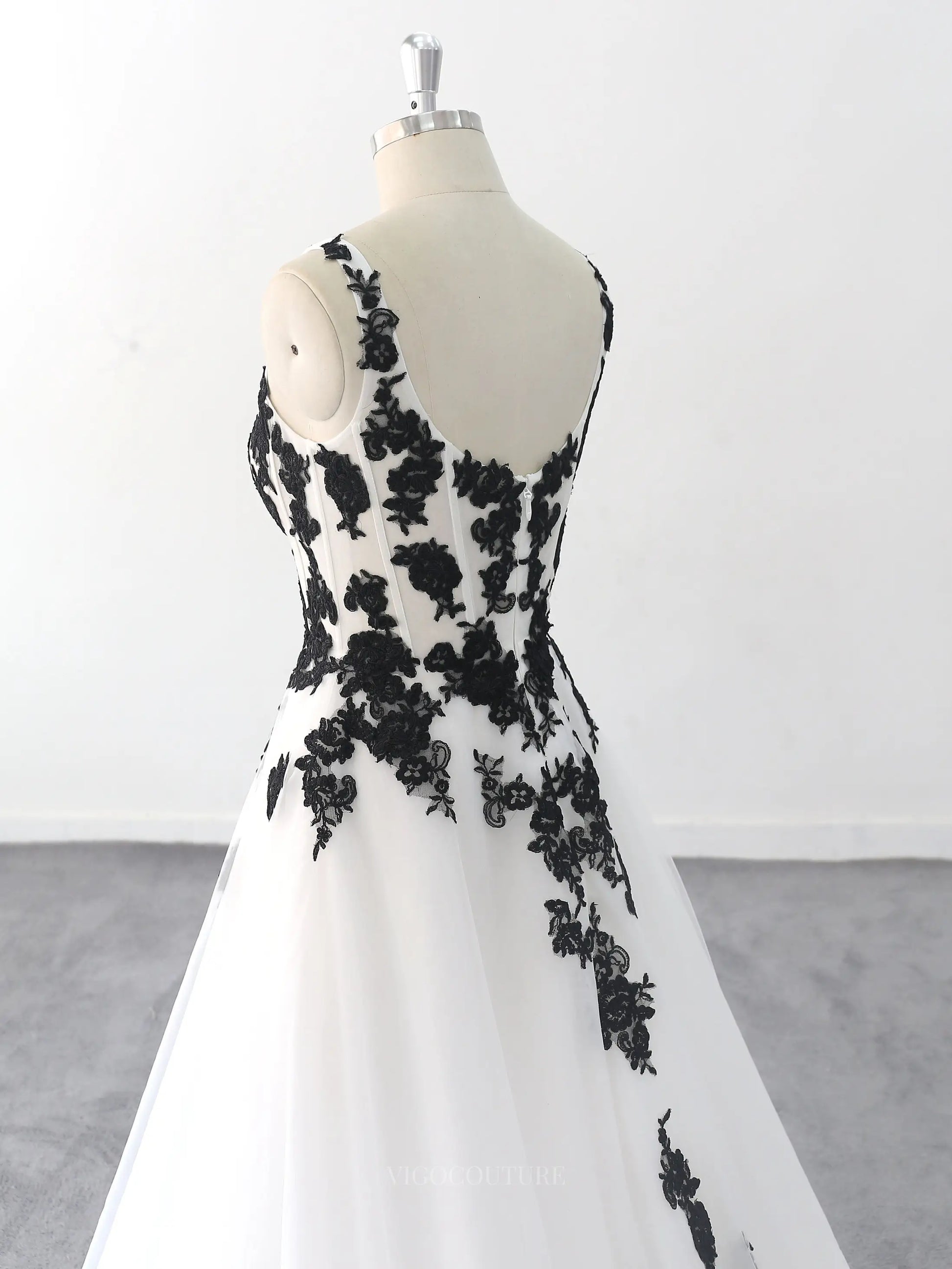 Wedding Dresses 2025 to impress Ivory Tulle Black Lace Wedding Dresses with Sweetheart Neckline & Court Train - MQ031-vigocouture-vigocouture