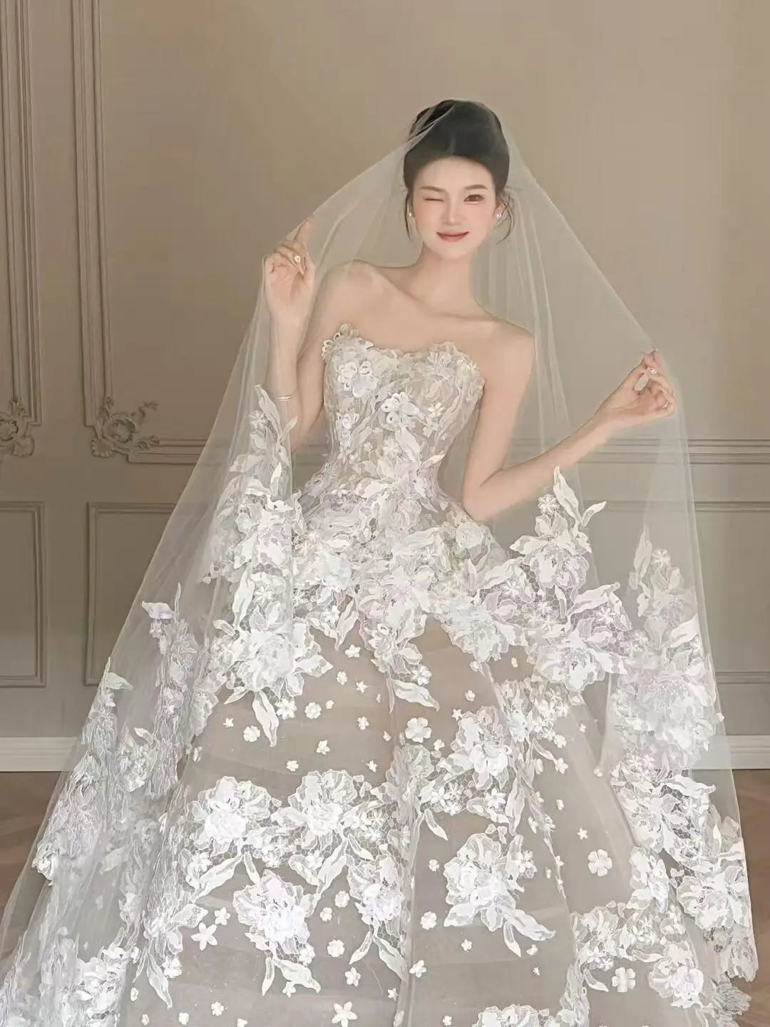 Wedding Dresses 2025 to impress Luxury 3D Floral Lace Ball Gown Wedding Dress with Long Train & Veil – RD020-vigocouture-vigocouture