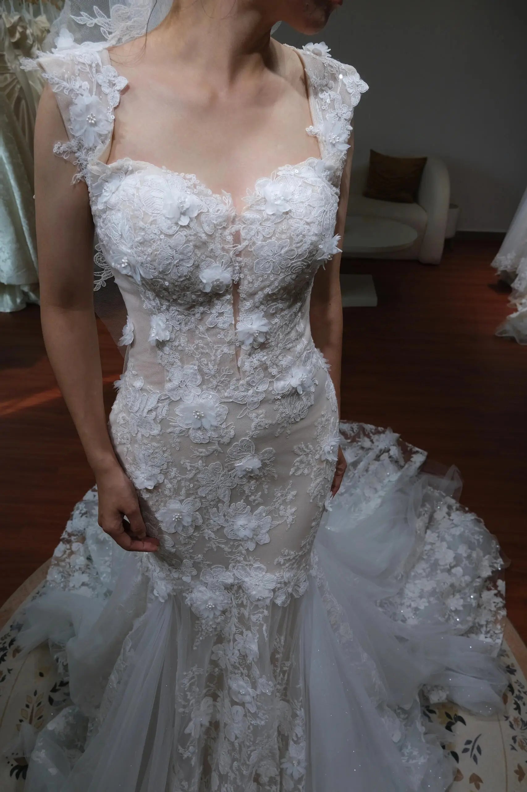Wedding Dresses 2025 to impress Mermaid Lace Wedding Dress with Sparkly Tulle and 3D Floral Appliqués – Style RD023-vigocouture-vigocouture