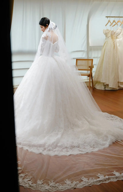 Wedding Dresses 2025 to impress Off-Shoulder Lace Ball Gown Wedding Dress with Long Sleeves and Cathedral Train – RD026-vigocouture-vigocouture