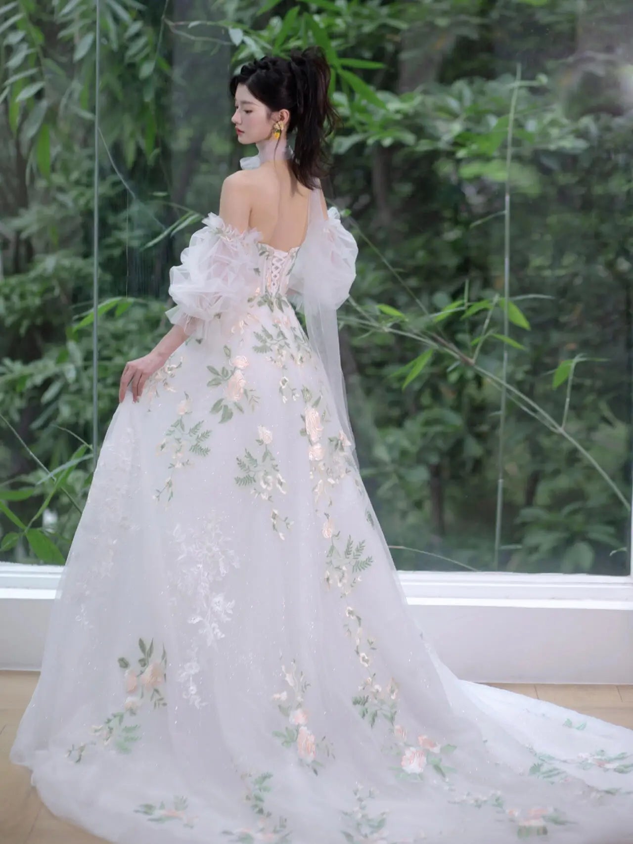 Wedding Dresses 2025 to impress Off-Shoulder Wildflower Whisper Wedding Dress with Embroidered Tulle Skirt – RD017-vigocouture-vigocouture
