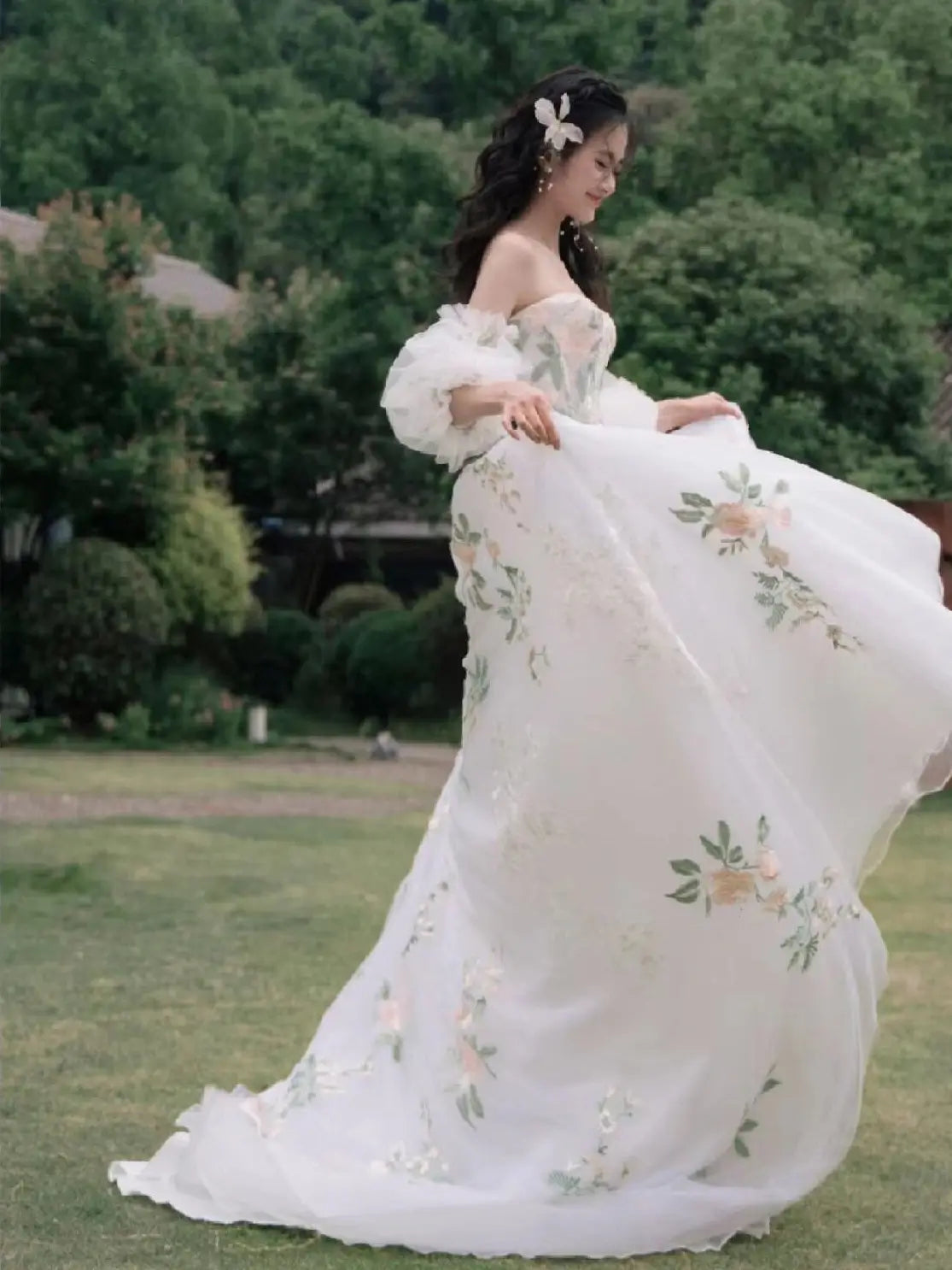 Wedding Dresses 2025 to impress Off-Shoulder Wildflower Whisper Wedding Dress with Embroidered Tulle Skirt – RD017-vigocouture-vigocouture