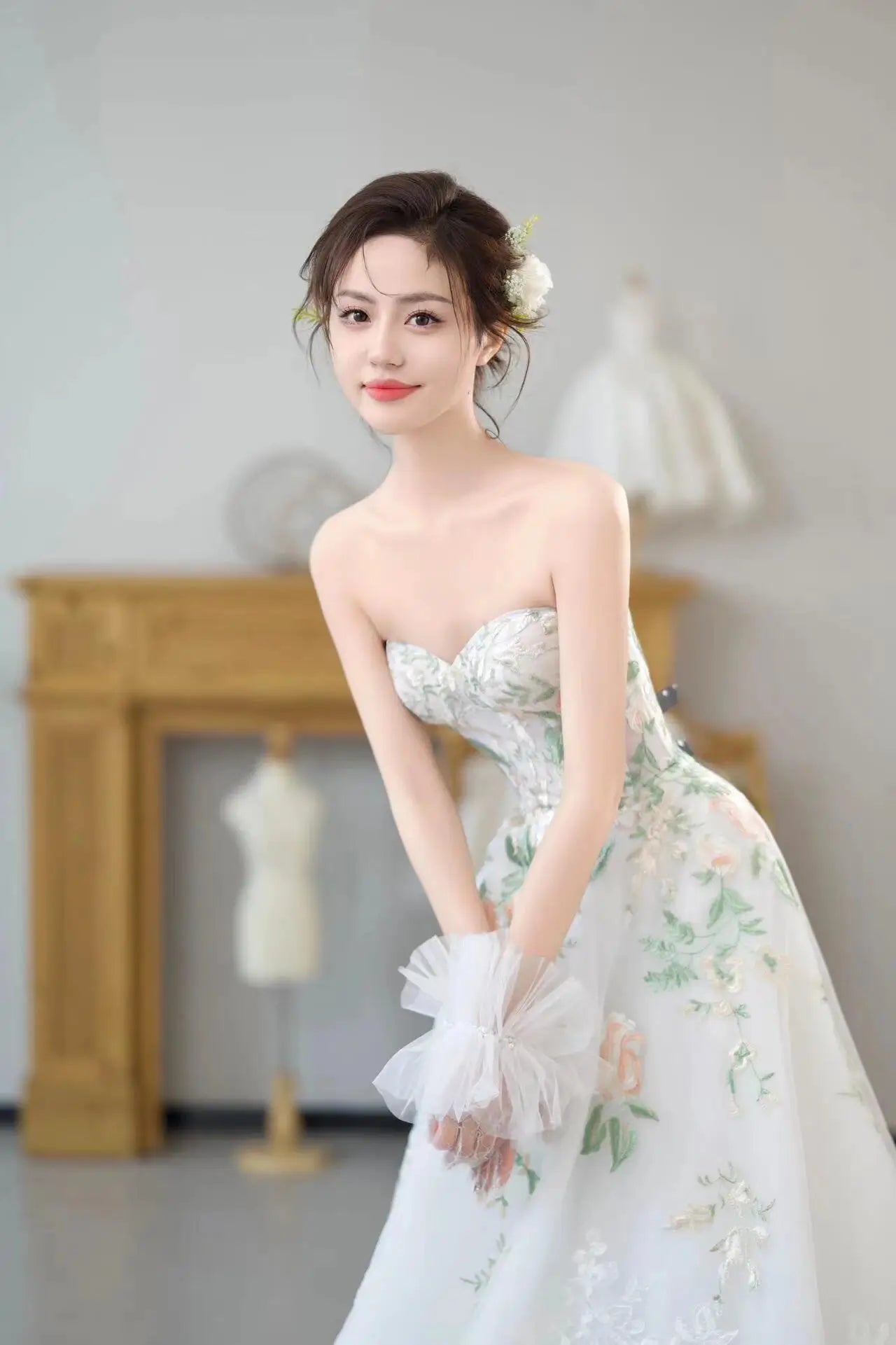 Wedding Dresses 2025 to impress Off-Shoulder Wildflower Whisper Wedding Dress with Embroidered Tulle Skirt – RD017-vigocouture-vigocouture