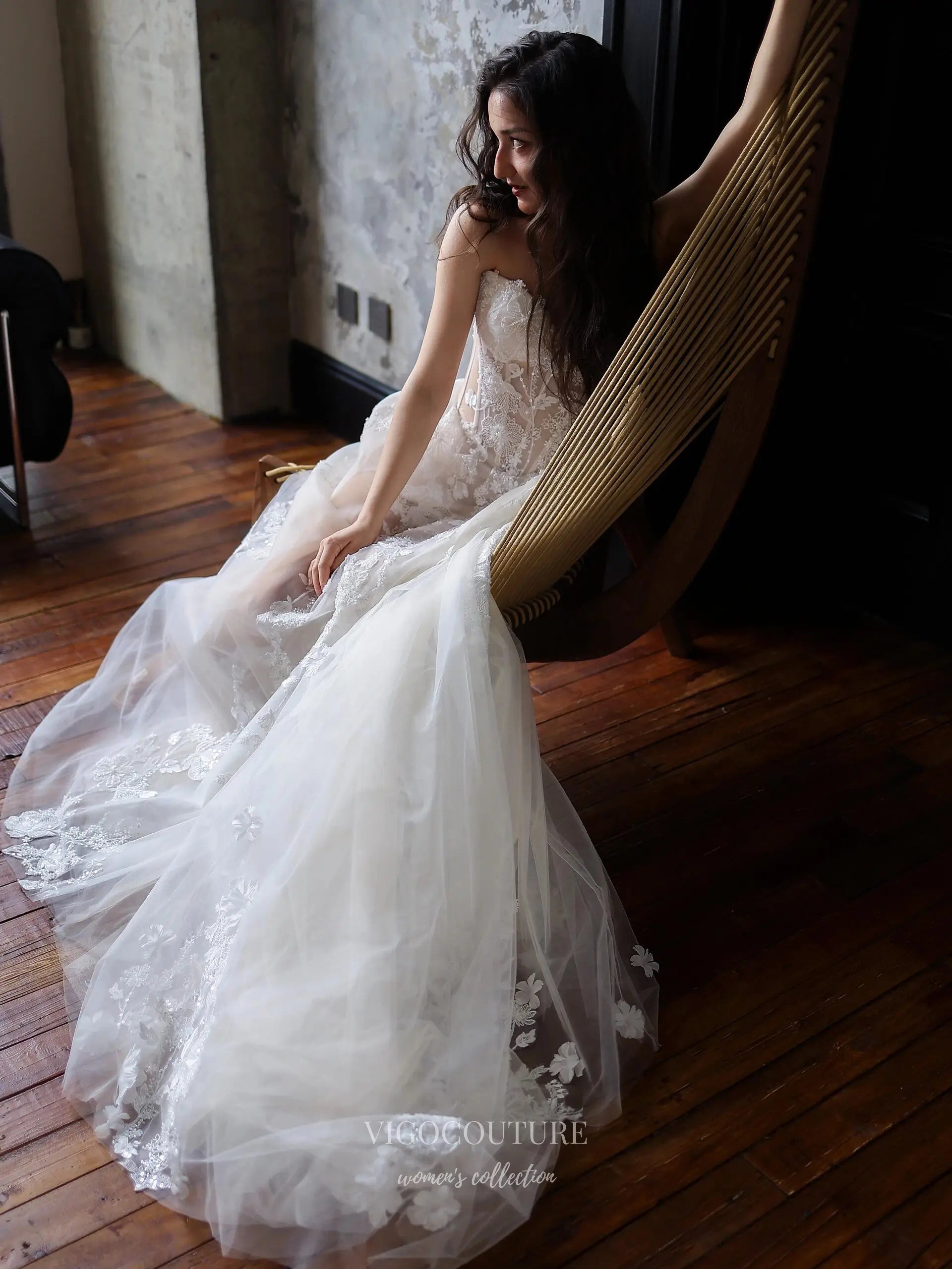 Wedding Dresses 2025 to impress Romantic Strapless Lace Appliqué Wedding Dress with Sheer Corset Bodice and Chapel Train – RD030-vigocouture-vigocouture