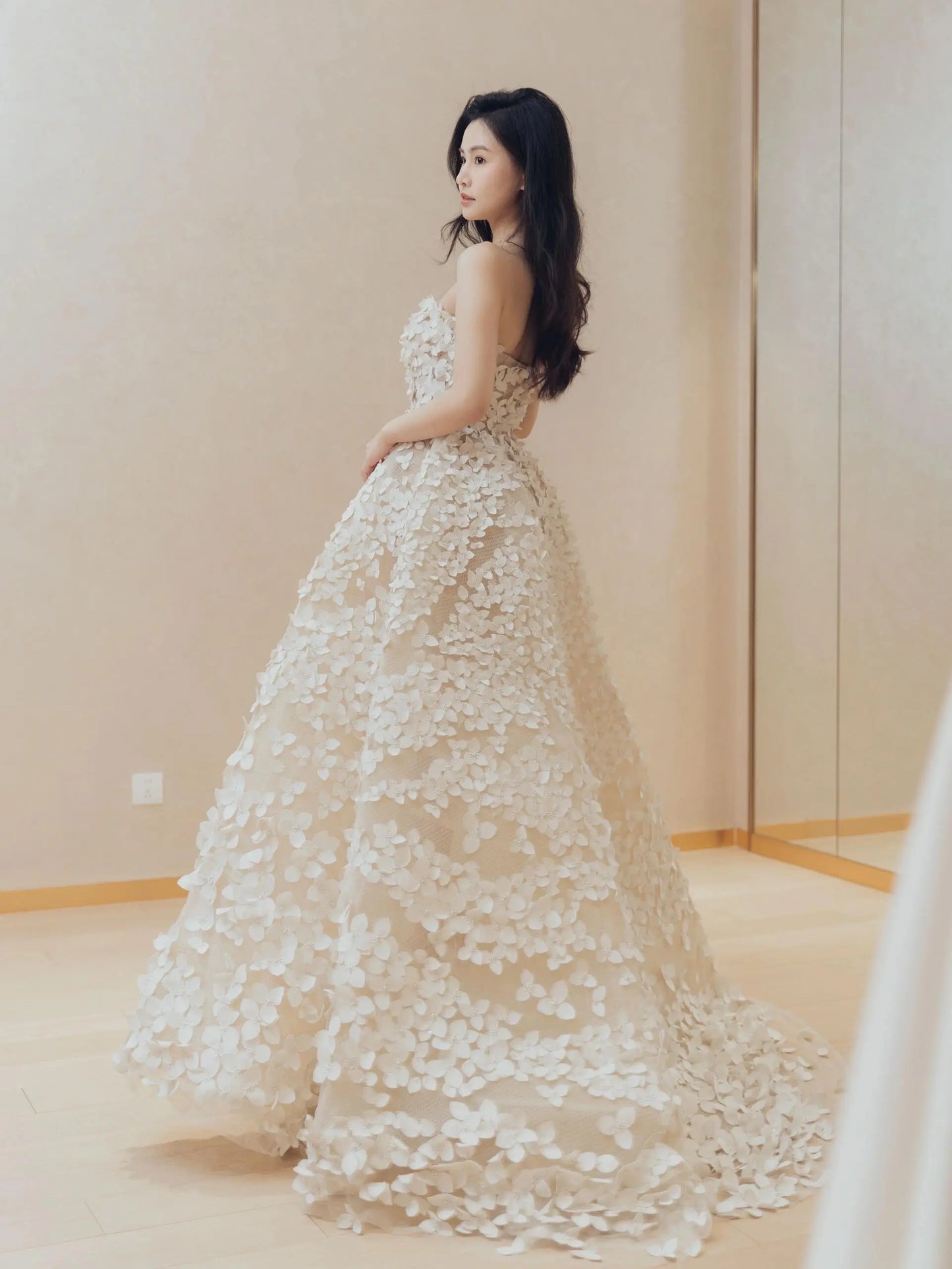 Wedding Dresses 2025 to impress Strapless 3D Floral Appliqué Wedding Ball Gown with Nude Illusion Tulle – Style RD009-vigocouture-vigocouture