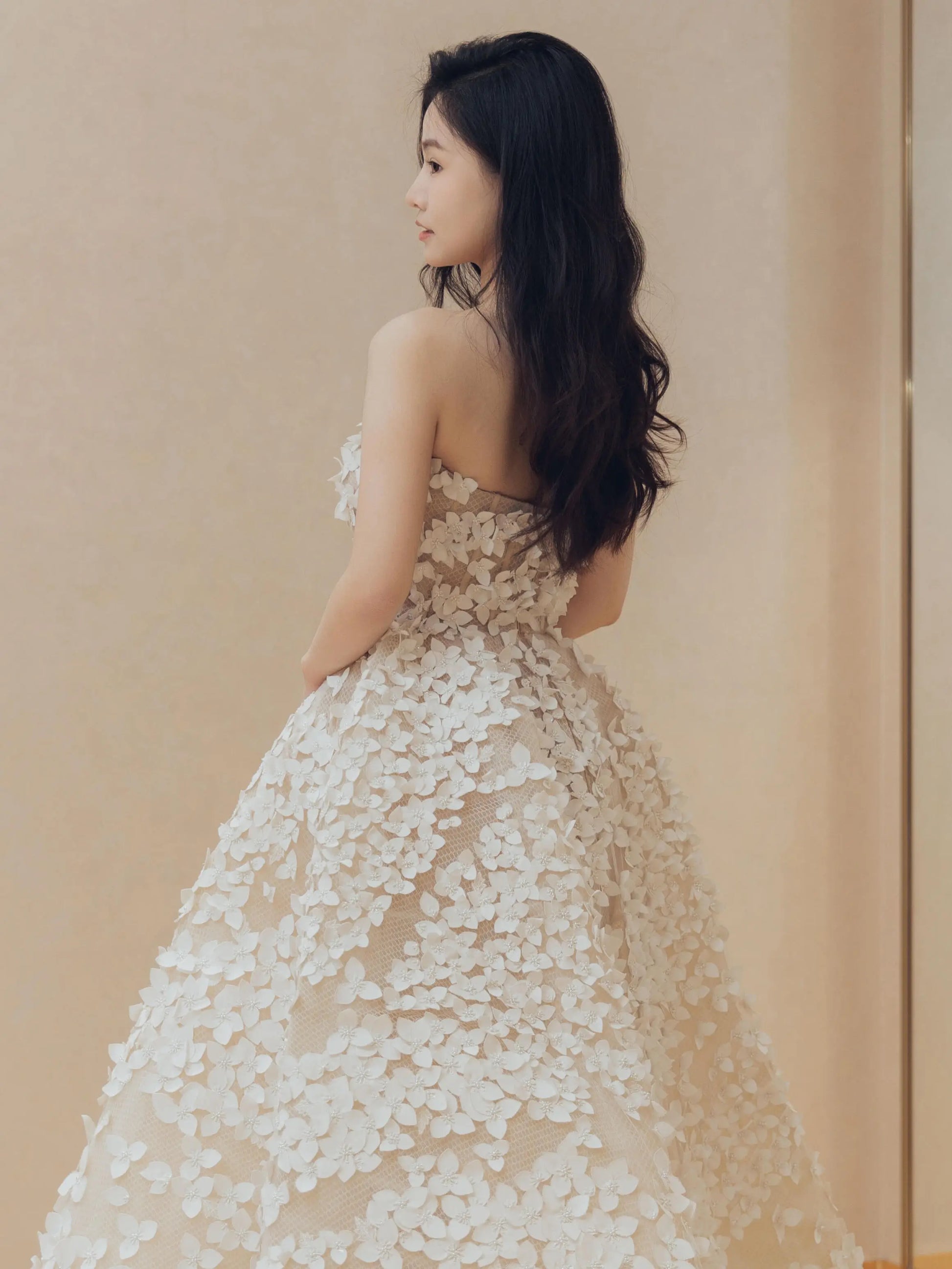 Wedding Dresses 2025 to impress Strapless 3D Floral Appliqué Wedding Ball Gown with Nude Illusion Tulle – Style RD009-vigocouture-vigocouture