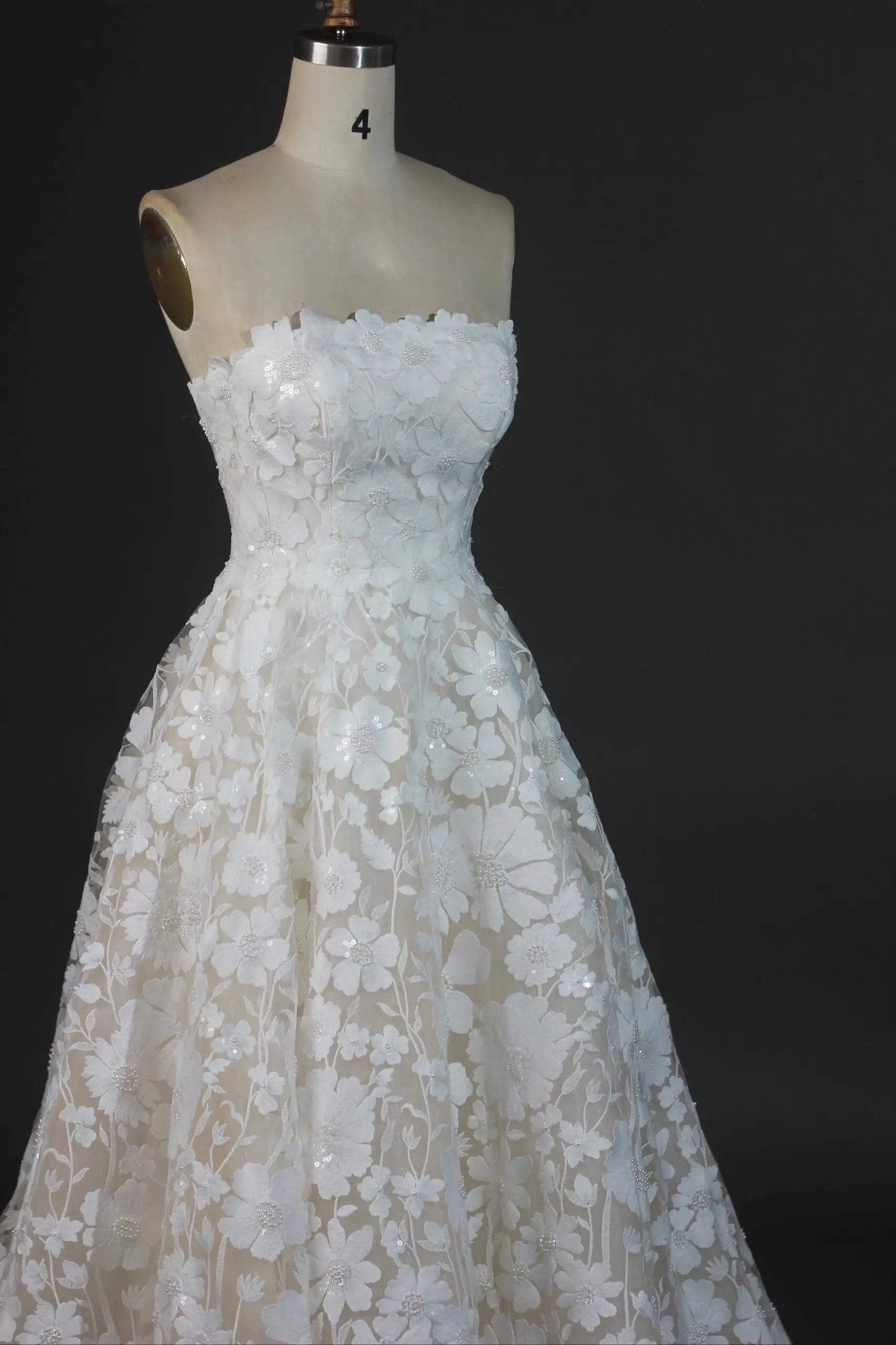 Wedding Dresses 2025 to impress Strapless 3D Floral Lace A-Line Wedding Dress with Sequin Appliqué – RD024-vigocouture-vigocouture