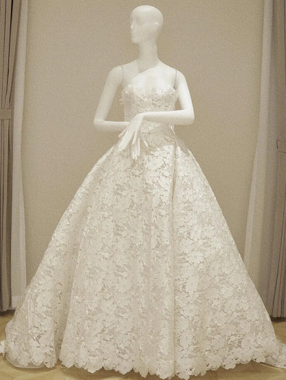 Wedding Dresses 2025 to impress Strapless 3D Floral Lace Ball Gown Wedding Dress with Sweetheart Neckline – Style RD006-vigocouture-Ivory-Custom Size-vigocouture