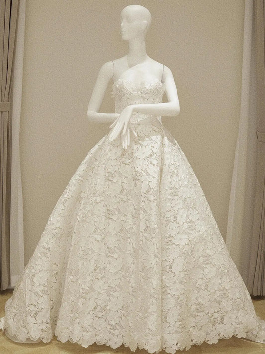 Wedding Dresses 2025 to impress Strapless 3D Floral Lace Ball Gown Wedding Dress with Sweetheart Neckline – Style RD006-vigocouture-Ivory-Custom Size-vigocouture