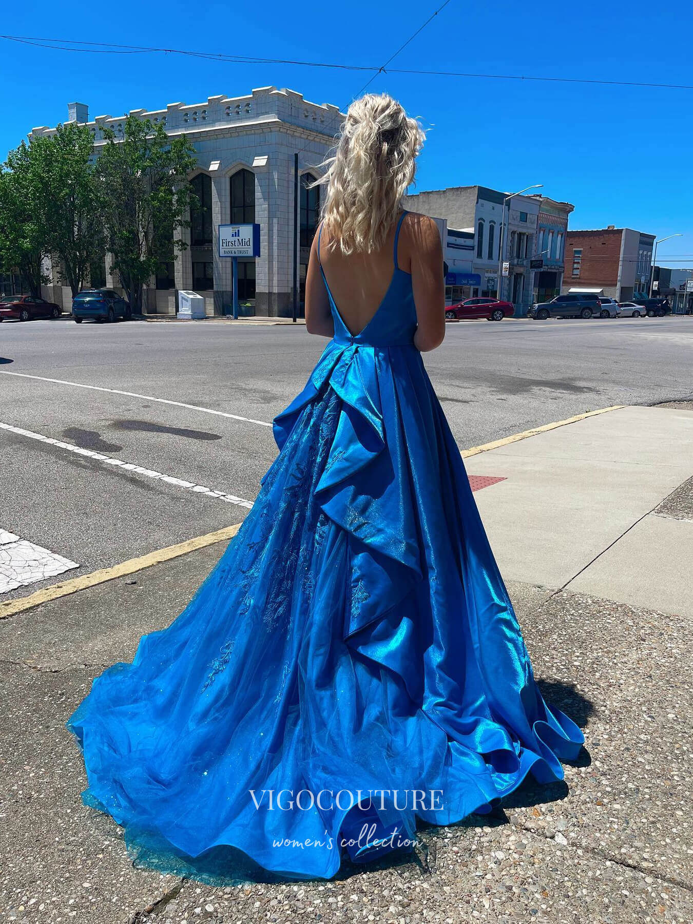 vigocouture-Blue Sparkly Satin Prom Dresses With Pockets Spaghetti Strap Evening Dress 21575-Prom Dresses-vigocouture-