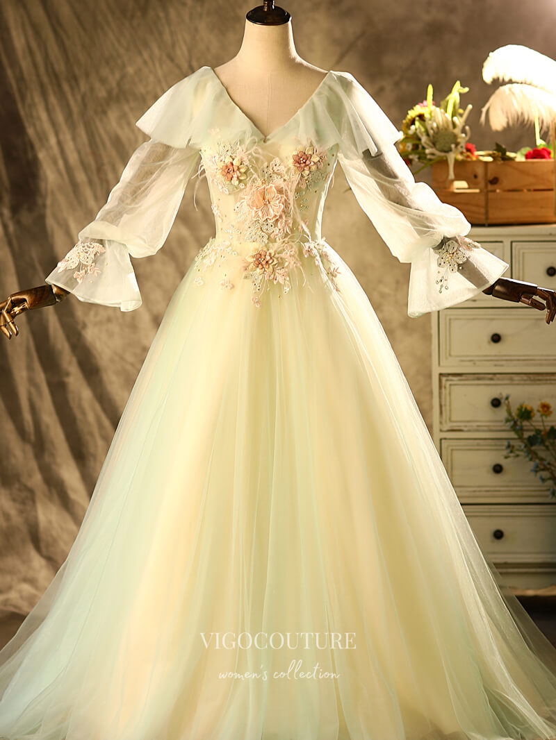 vigocouture-Green Lace Applique Quinceanera Dresses Long Sleeve Sweet 16 Dresses 21400-Prom Dresses-vigocouture-