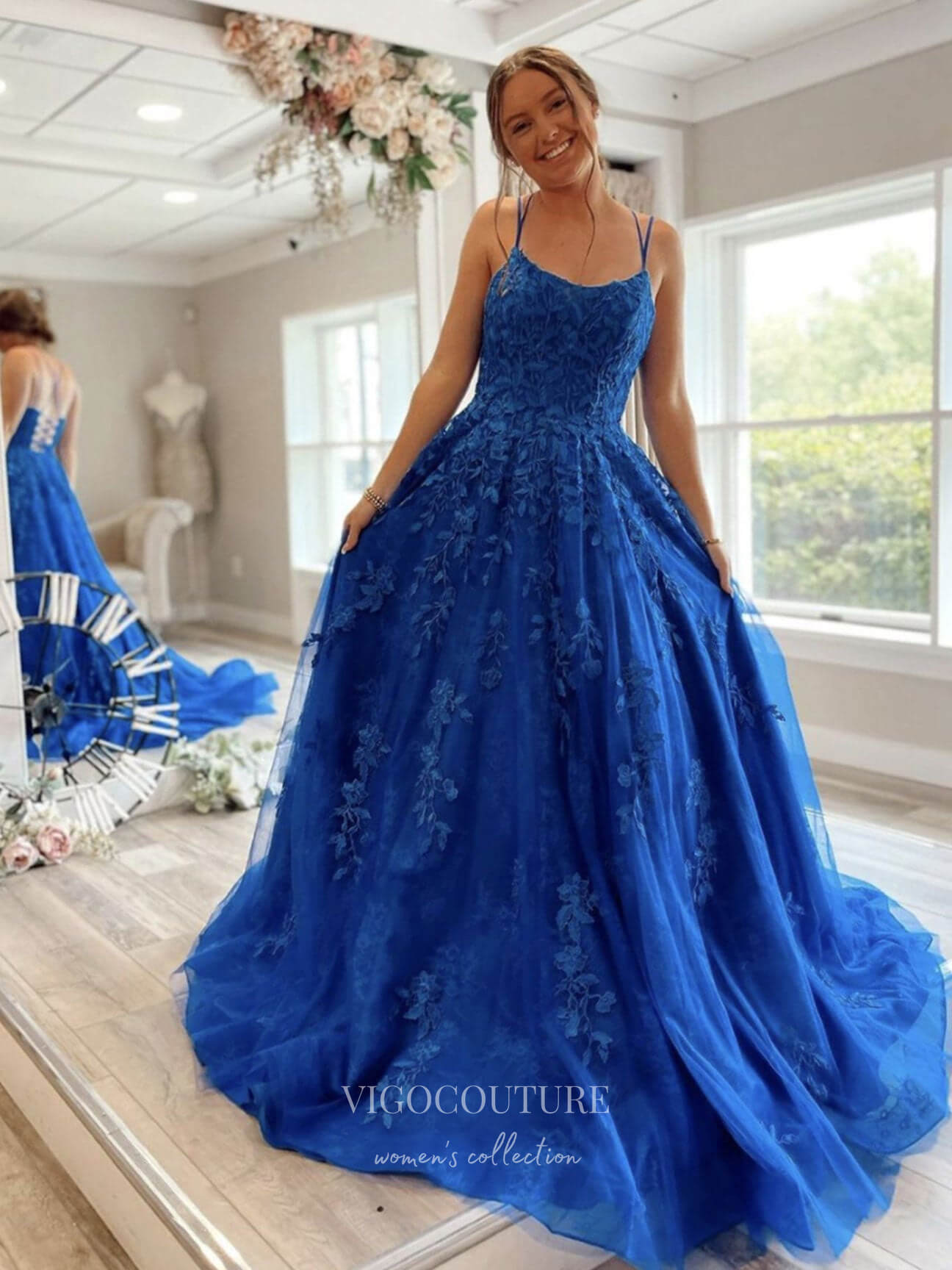 Royal Blue Lace Applique Prom Dresses Spaghetti Strap Evening Dress 21 –  vigocouture
