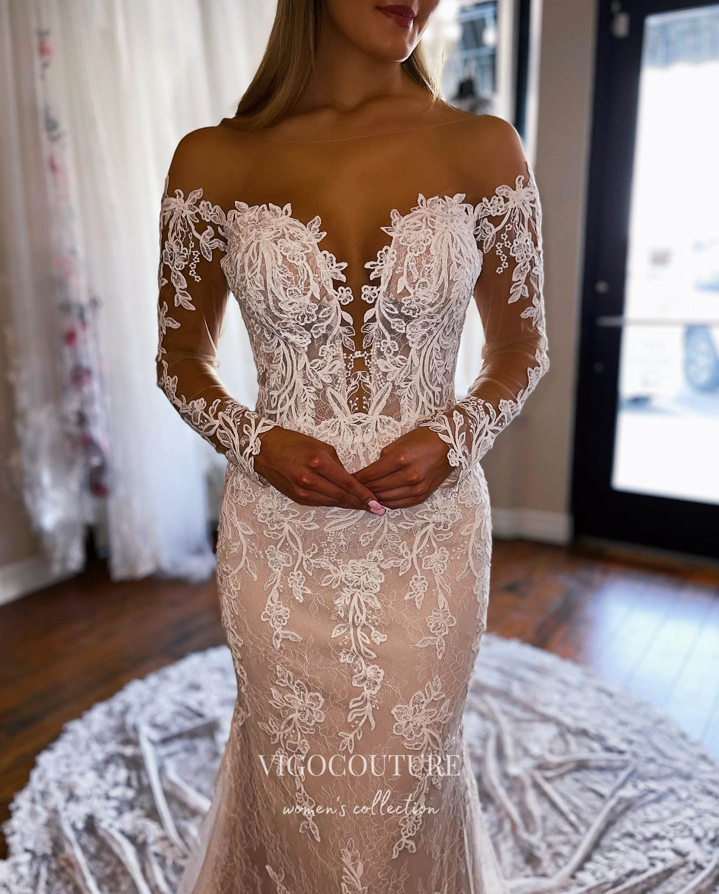 vigocouture-Long Sleeve Lace Applique Wedding Dresses Chapel Train Bridal Dresses W0055-Wedding Dresses-vigocouture-